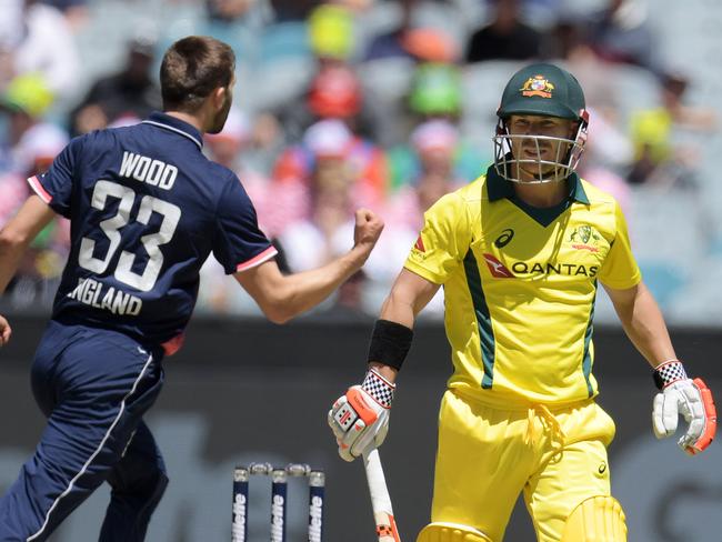 David Warner fell cheaply at the MCG.