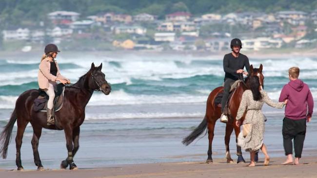 Saskia Wotton and David ‘Frimmy’ Frim on Seven Mile Beach. Picture: Netflix