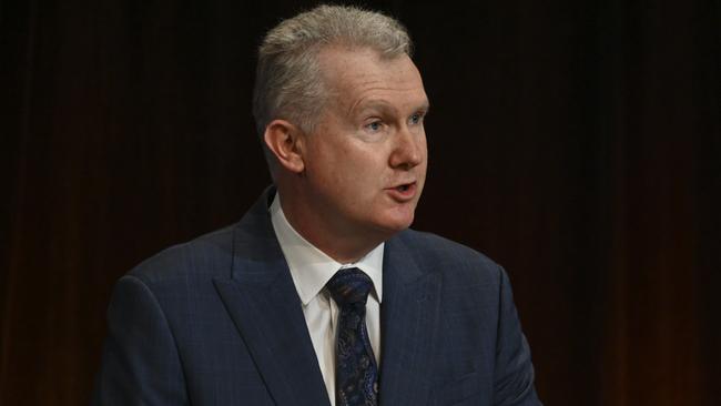 Tony Burke endorsed a tripartite forum of union, business and government representatives that would address cultural and productivity issues in the construction industry. Picture: Getty Images