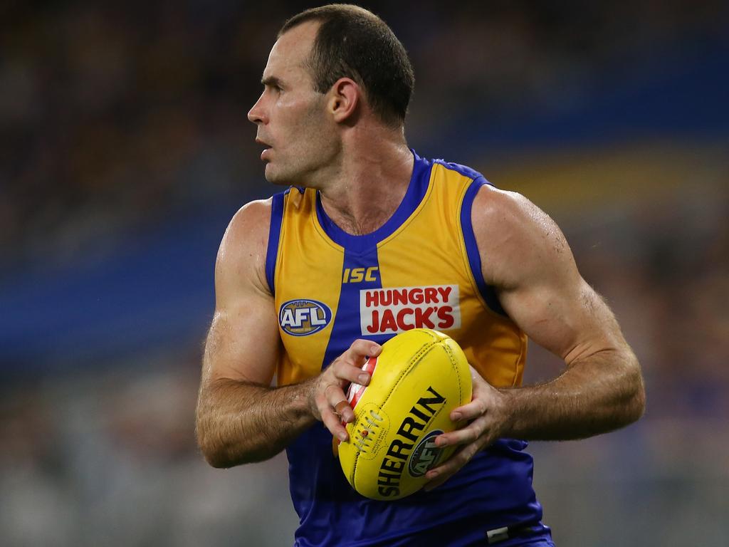 Shannon Hurn of the Eagles will mop up against the Demons on Friday night — is he a point-of-difference sneaky skipper selection option?