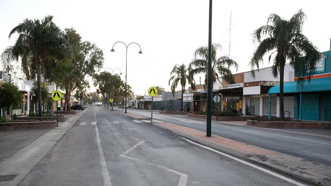 A photo of the main street in Walgett.