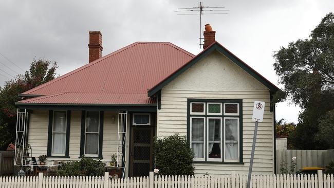 MELBOURNE, AUSTRALIA - NewsWire Photos APRIL 09, 2021:  Generic housing stock in suburbs of Melbourne, Victoria. Picture: NCA NewsWire / Daniel Pockett