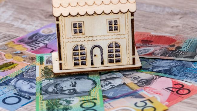 Fierce competition among lenders creates opportunity for home loan customers. Picture: istock