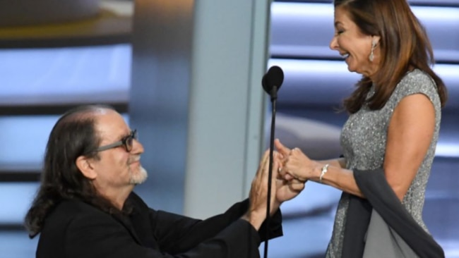 Emmys 2018: Director Glenn Weiss proposed to his GF and stole the show ...