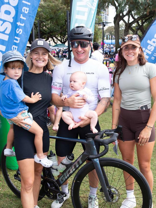 Thousands of cyclists took to the streets of the river city on Sunday for the Tour de Brisbane. \Photo: Grace Kessels.