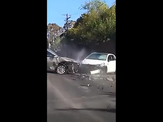 Four cars invovled in Punt Rd cash