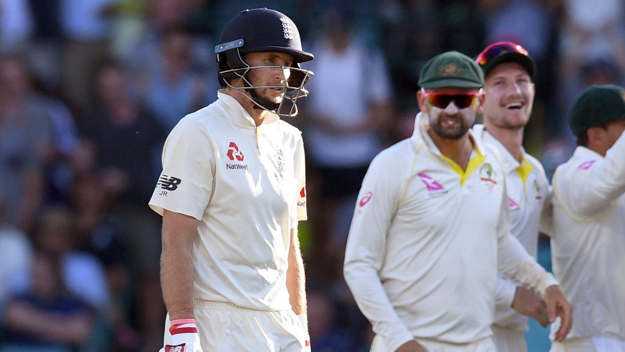 Geoffrey Boycott says England must be 100 per cent committed to beating Australia away.  AFP PHOTO