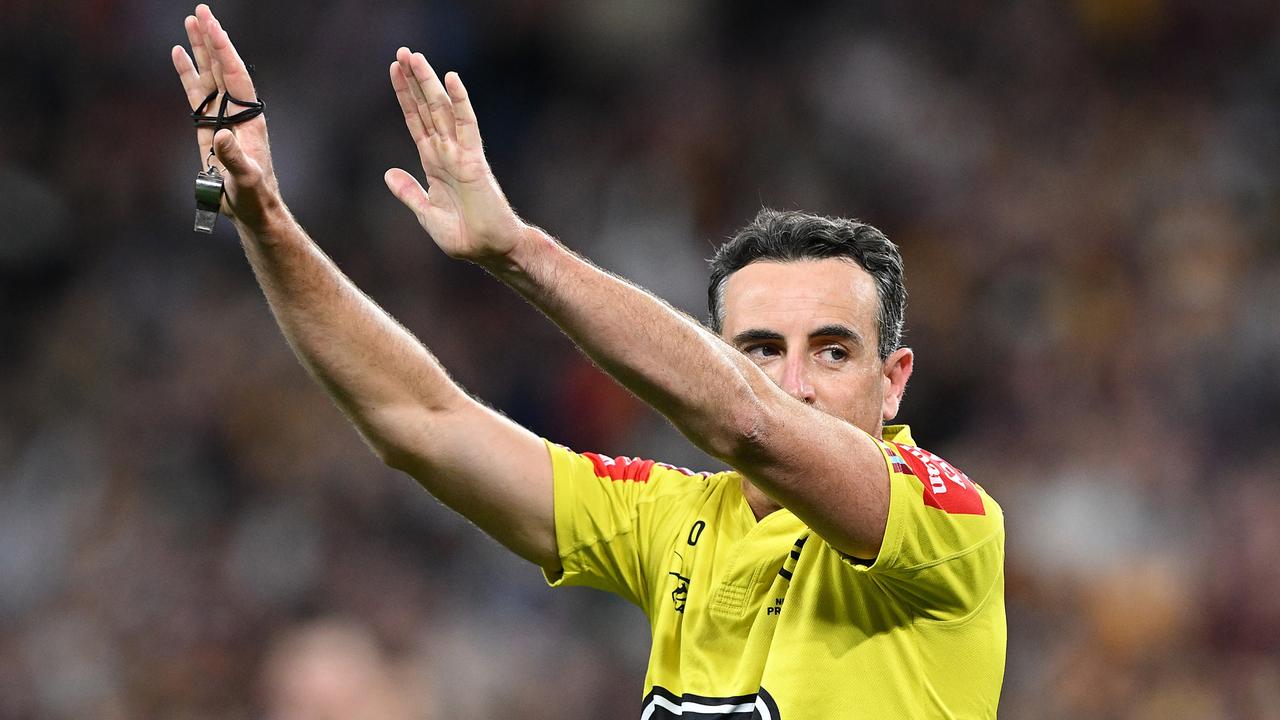 BRISBANE, AUSTRALIA - SEPTEMBER 23: Referee Gerard Sutton sends Adam Pompey of the Warriors to the sin-bin during the NRL Preliminary Final match between Brisbane Broncos and New Zealand Warriors at Suncorp Stadium on September 23, 2023 in Brisbane, Australia. (Photo by Bradley Kanaris/Getty Images)