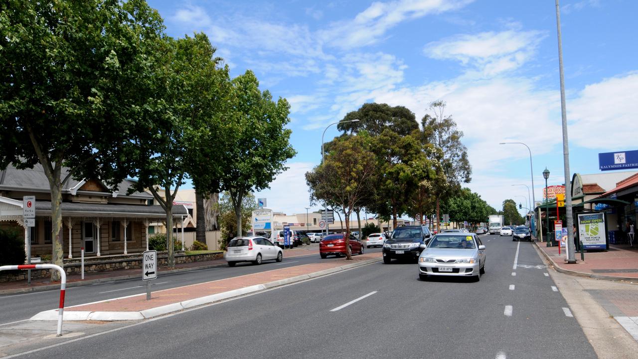 Henley Beach Road.