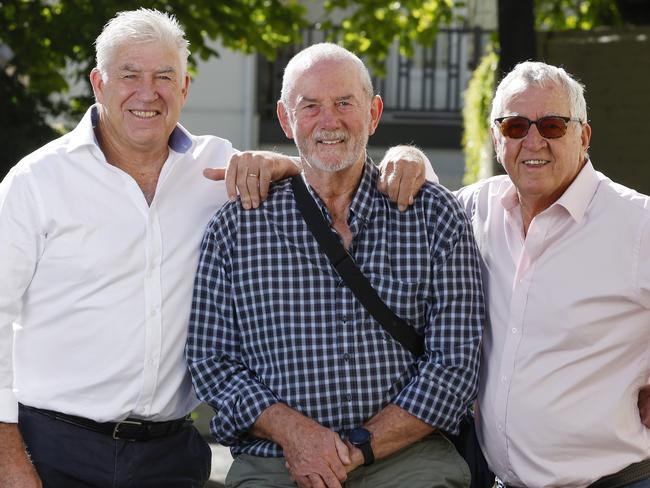 MELBOURNE , AUSTRALIA. March 4, 2024.  AFL great Robert Walls with mates Mike Sheahan and Gerard Healy.       . Pic: Michael Klein