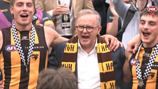 Anthony Albanese crashed the party. Photo: twitter, @AFL.