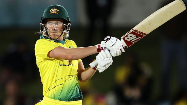 Meg Lanning has called for more mixed cricket action in a bid to give Aussies the edge