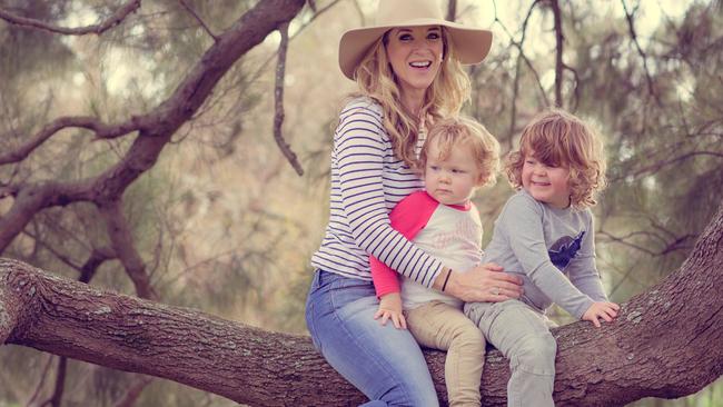 Jacinta Tynan and children