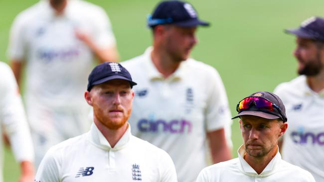 Joe Root (R) admits he may have placed unrealistic expectations upon allrounder Ben Stokes. Picture: Patrick Hamilton/AFP