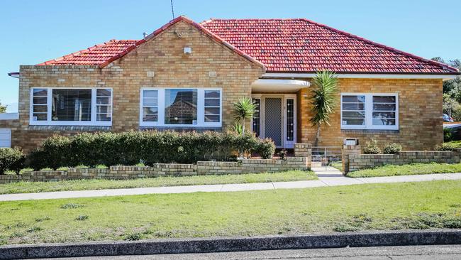 The house in Dover Heights where Denise was bashed to death. Picture Craig Greenhill.