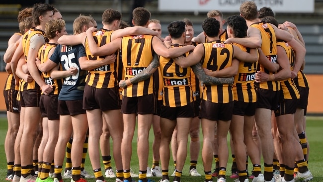 Hawthorn Football Club CEO Justin Reeves quits citing ‘very difficult ...