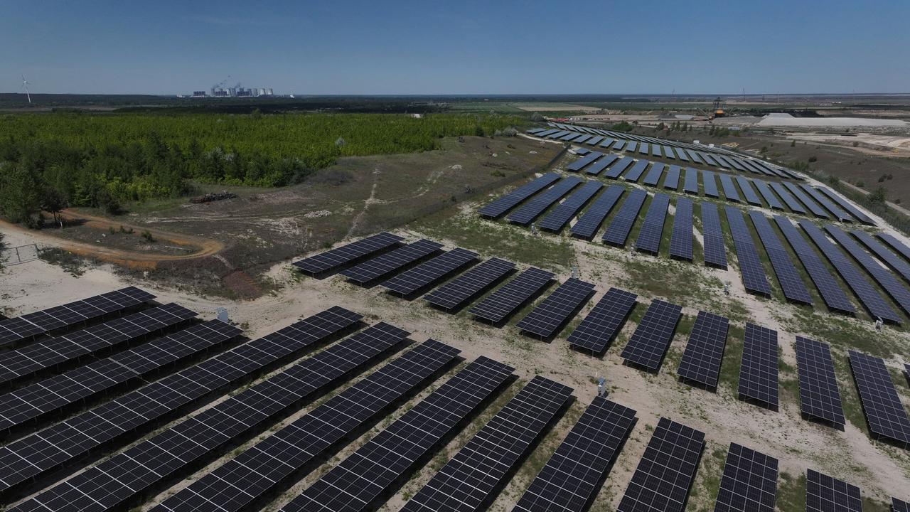 Australian green hydrogen will never walk at the rate it’s crawling