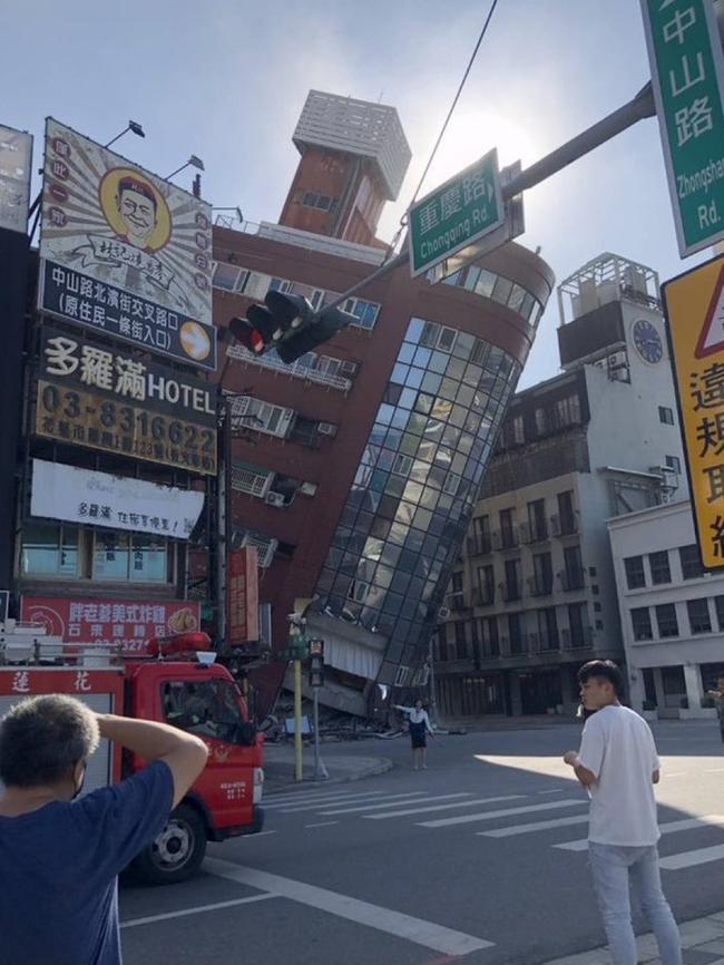 A collapsed building in Taiwan.