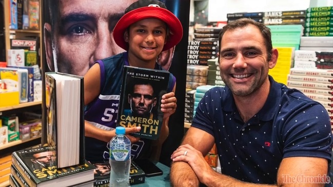 Young fan meets Cameron Smith