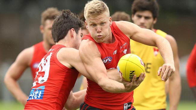 Dan Hannebery for the Brownlow and Sydney for most losses? Picture: Getty Images.