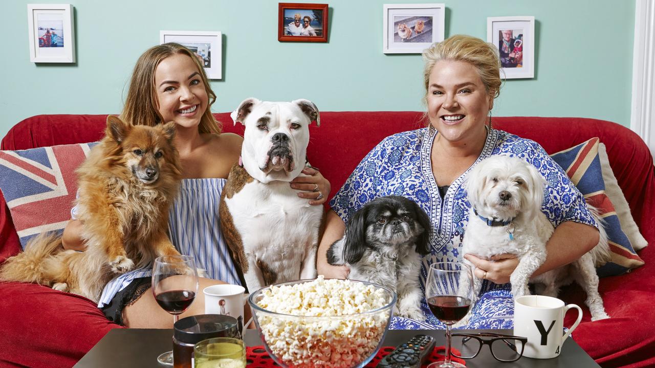 Gogglebox Australia stars Angie Kent and Yvie Jones. Picture: Channel 10