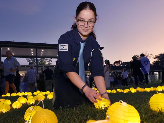 Rachel Feldman, Illuminate October, Jewish Community Commemoration Ceremony, at the QldOct 7 Brisbane memorial, - on Monday 7th of October - Photo Steve Pohlner