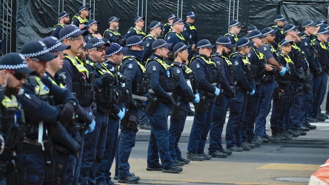 Victoria desperately needs 1000 new cops as vacancies soar