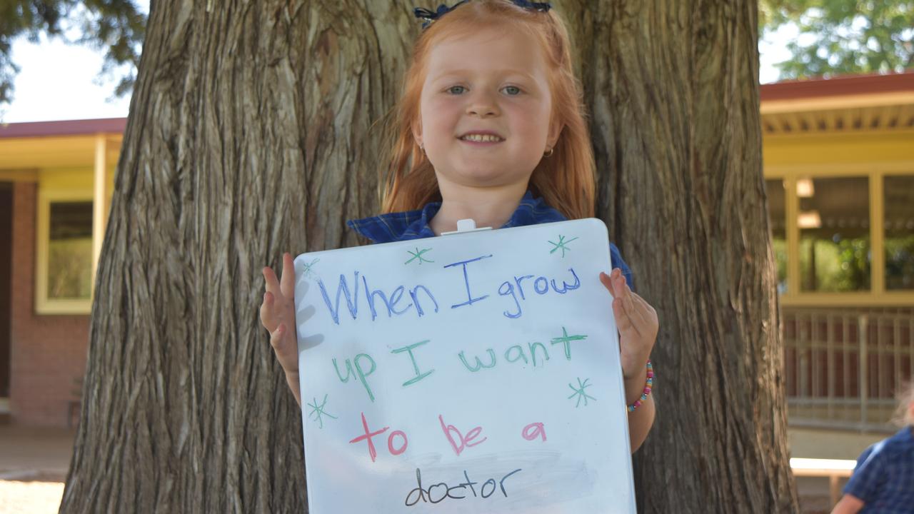 South Wagga Public School kindergarten students first year photos ...