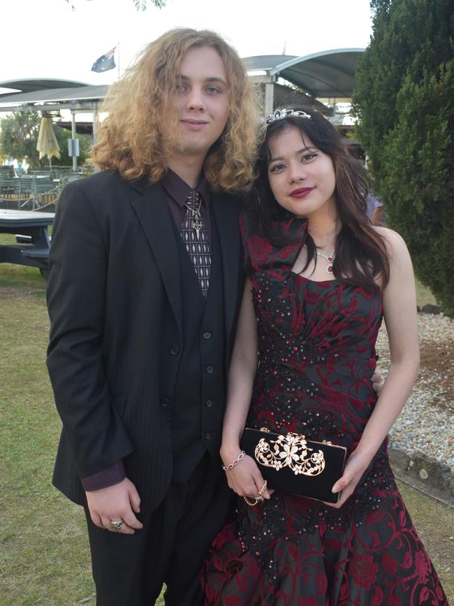 Carter Olejniczak and Shanae Pearsall at Runcorn State High School 2023 formal. Photos: Georgie Walker.