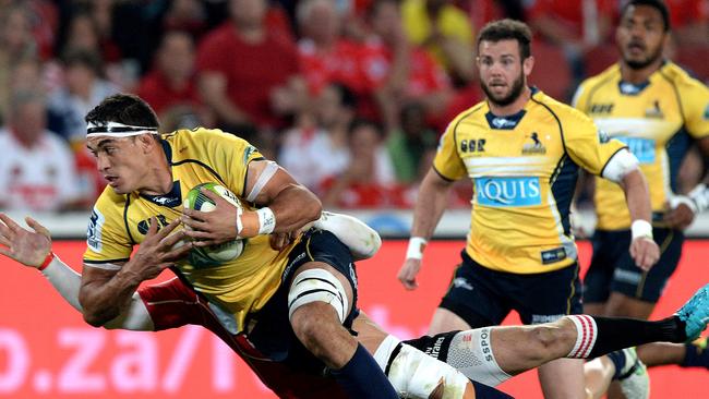 JOHANNESBURG, SOUTH AFRICA - MAY 16: Rory Arnold of the Brumbies is tackled during the Super Rugby match between Emirates Lions and Brumbies at Emirates Airline Park on May 16, 2015 in Johannesburg, South Africa. (Photo by Duif du Toit/Gallo Images/Getty Images)