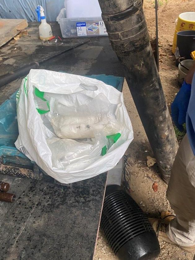 Police seized almost two kilograms of ice during an operation targeting drug trafficking.