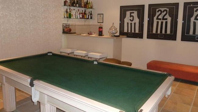 Billiard room with bar. Picture: rent.com.au