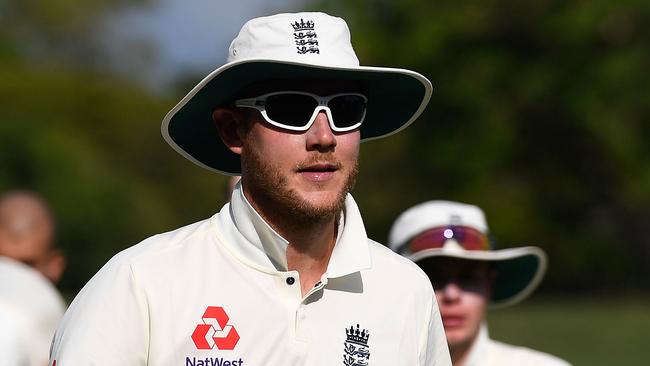 Ashes England Bowler Stuart Broad Cops A Stray Golf Ball To The Back
