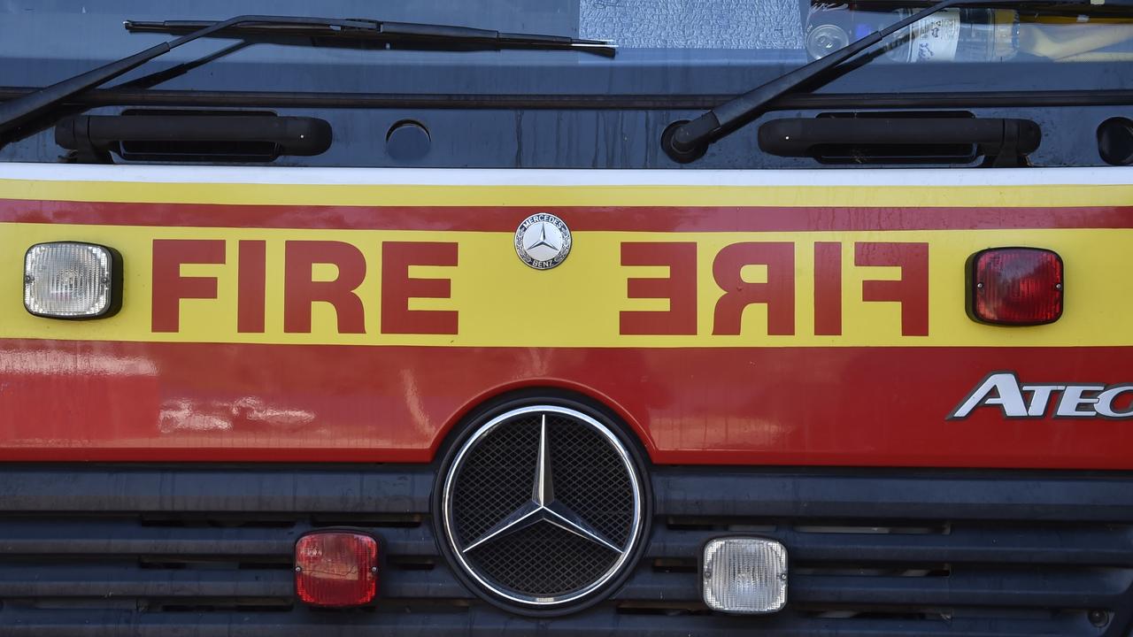 Morayfield house fire: Multiple fires crews rush to scene | The Courier ...