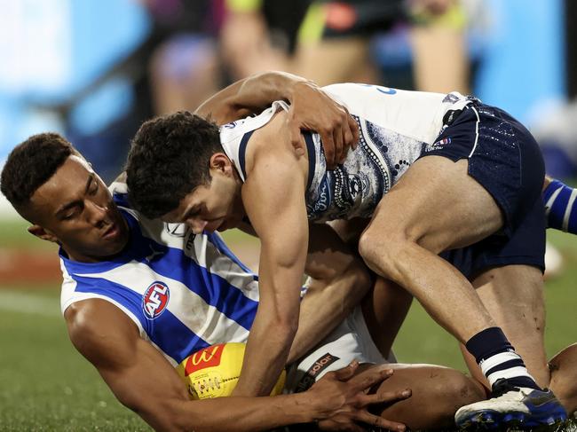 Tyson Stengle competes with Atu Bosenavulagi. Picture: Martin Keep/AFL Photos via Getty Images