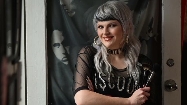 7/5/2024: Makeup artist Sarah Smith at her home in Windsor, Brisbane. Sarah has been named as a Best of Brisbane recipient. pic: Lyndon Mechielsen/Courier Mail