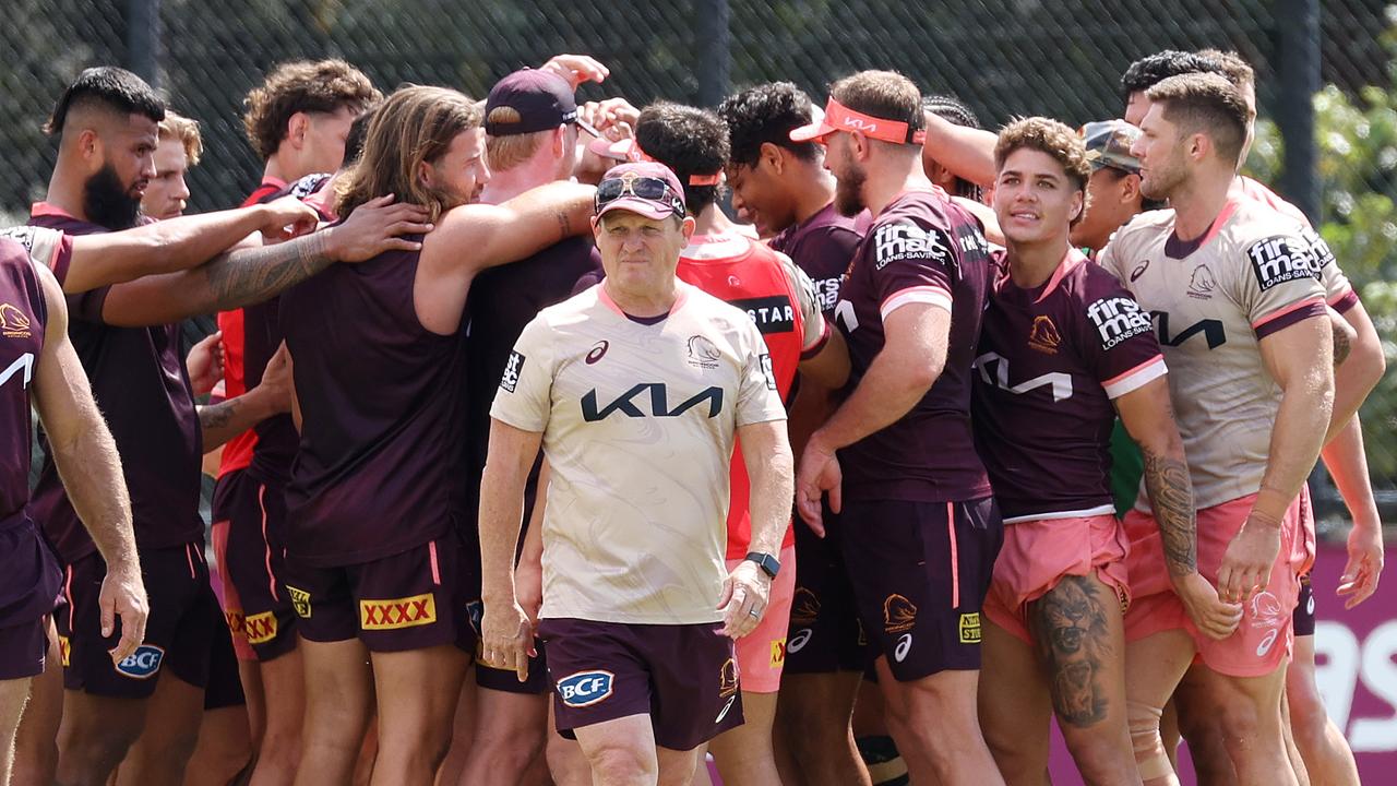 Brisbane Broncos 2023 Mens Training Shorts