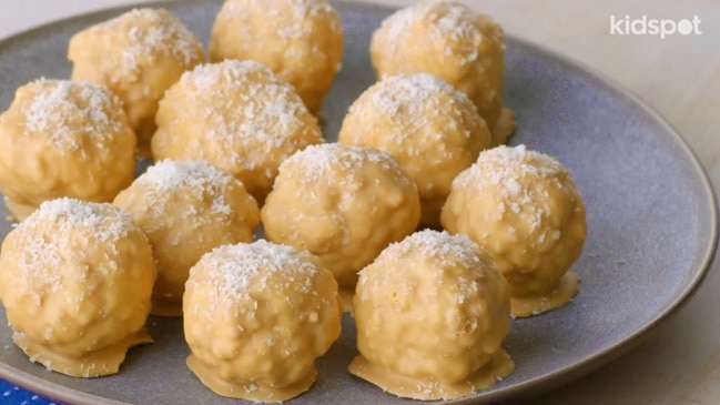 How to make Caramilk snowballs