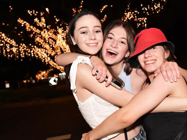 SCHOOLIES: Out and about in Noosa are India McDougall, Meabh Donovan and Bianca Lonsdale fromBrisbane. Picture: Patrick Woods.