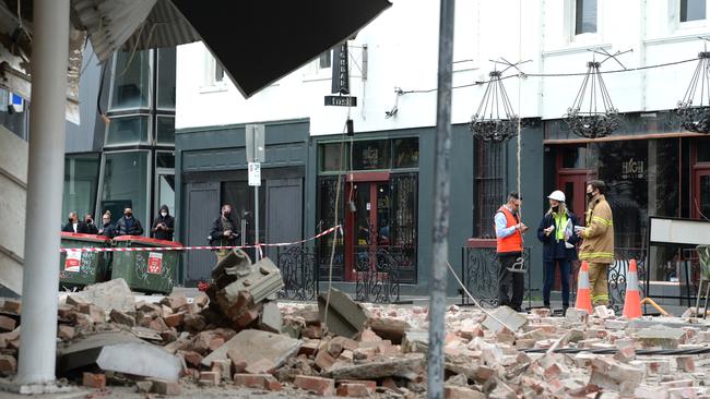 Firefighters rushed to a Chapel St, Prahran, building in inner Melbourne after the earthquake. Picture: Andrew Henshaw