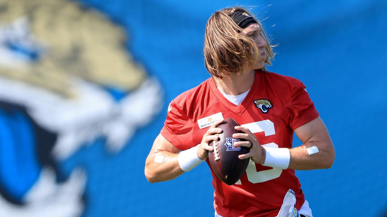 Trevor Lawrence officially signs rookie deal with Jags