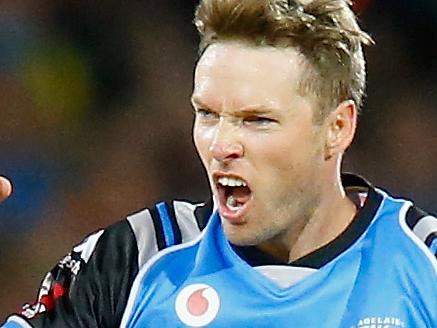 ADELAIDE, AUSTRALIA - FEBRUARY 02:  Ben Laughlin of the Adelaide Strikers celebrates the wicket of Dwayne Bravo of the Melbourne Renegades during the Big Bash League match between the Adelaide Strikers and the Melbourne Renegades at Adelaide Oval on February 2, 2018 in Adelaide, Australia.  (Photo by Darrian Traynor/Getty Images)