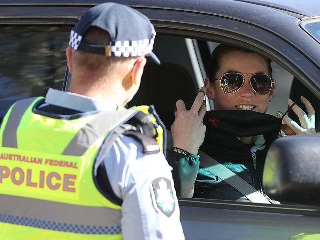 CANBERRA, AUSTRALIA NewsWire Photos - SEPTEMBER 17, 2021: General coverage of Covid-19 related activity as Canberra's lockdown continues.The AFP conducted a random COVID-19 check at  the ACT/NSW border, as the border closers continue in the ACT.Picture: Newswire/Gary Ramage