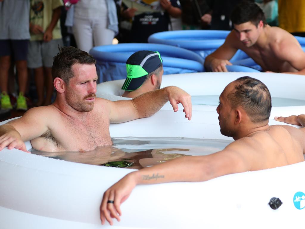 Bernard Foley and Christian Lealiifano’s bath just became awkward.