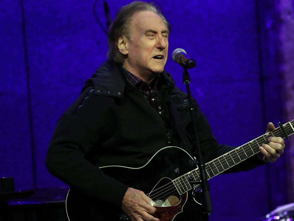 Denny Laine, Moody Blues and Wings Co-Founder, Dies at 79