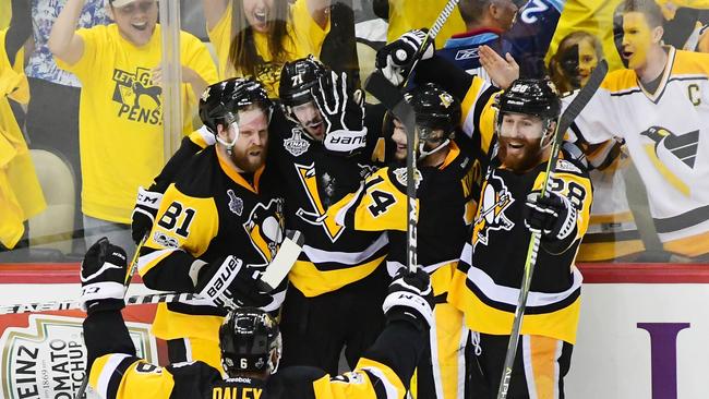 Penguins Prepare for 'Smashville' After 2-0 Lead Over Predators