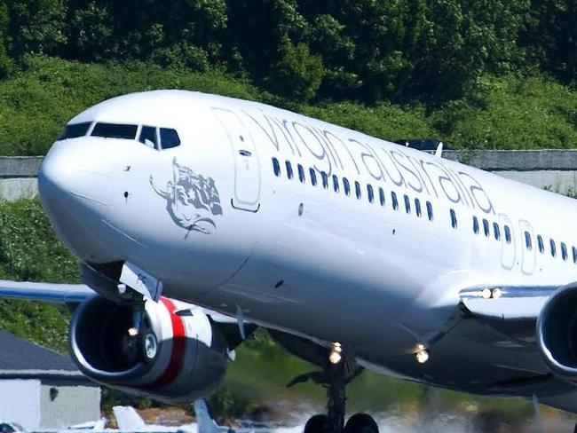 Virgin Australia YR801 3664 (VOZ) 737-800 Take off and Taxi. Virgin Australia plane taking off