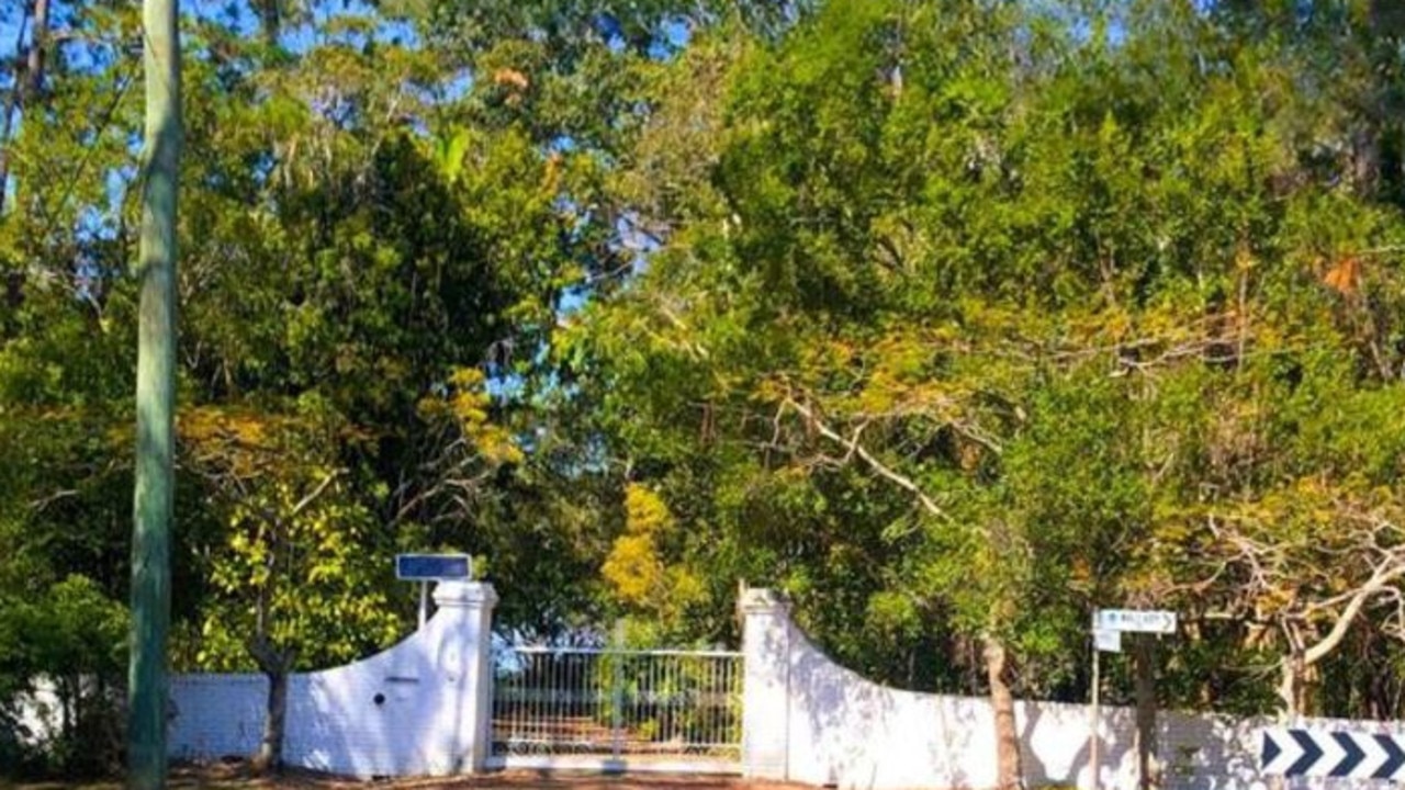 The front gates of the mansion at Wallaby Rd, Redland Bay, which the council compulsorily acquired from an elderly widow in January 2023 to build a boat ramp. Picture: Judith Kerr