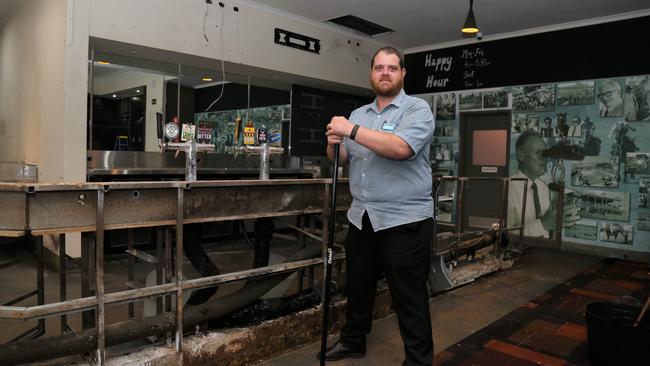 Dunwoody's Cairns duty manager Craig Sheppard in the old sports bar about to undergo a multimillion dollar refit. Picture: Peter Carruthers