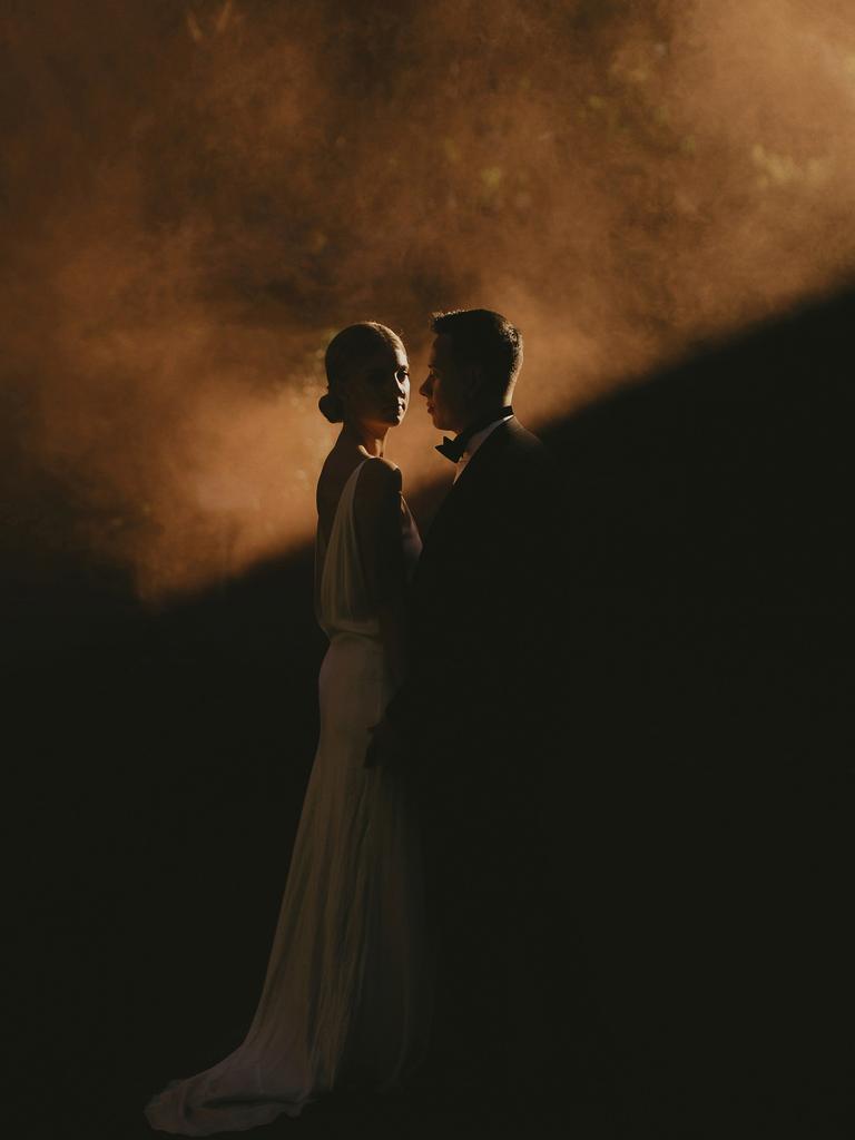 The Top 50 Wedding Photos of 2016 Curated by Junebug Weddings. Nearly 9,000 photos were submitted by photographers from 50 different countries to produce this year’s stunning collection of 50 images. Australian photographer Dan O'Day - Dan O'Day Photography